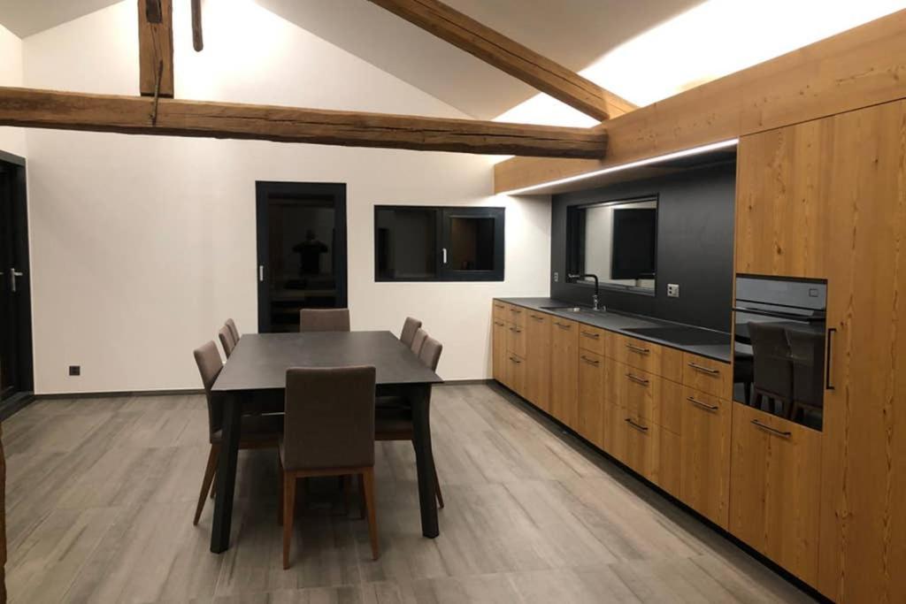Grand Appartement Avec Terrasse A Chez-Les-Reuses ออร์ซิแยร์ ภายนอก รูปภาพ